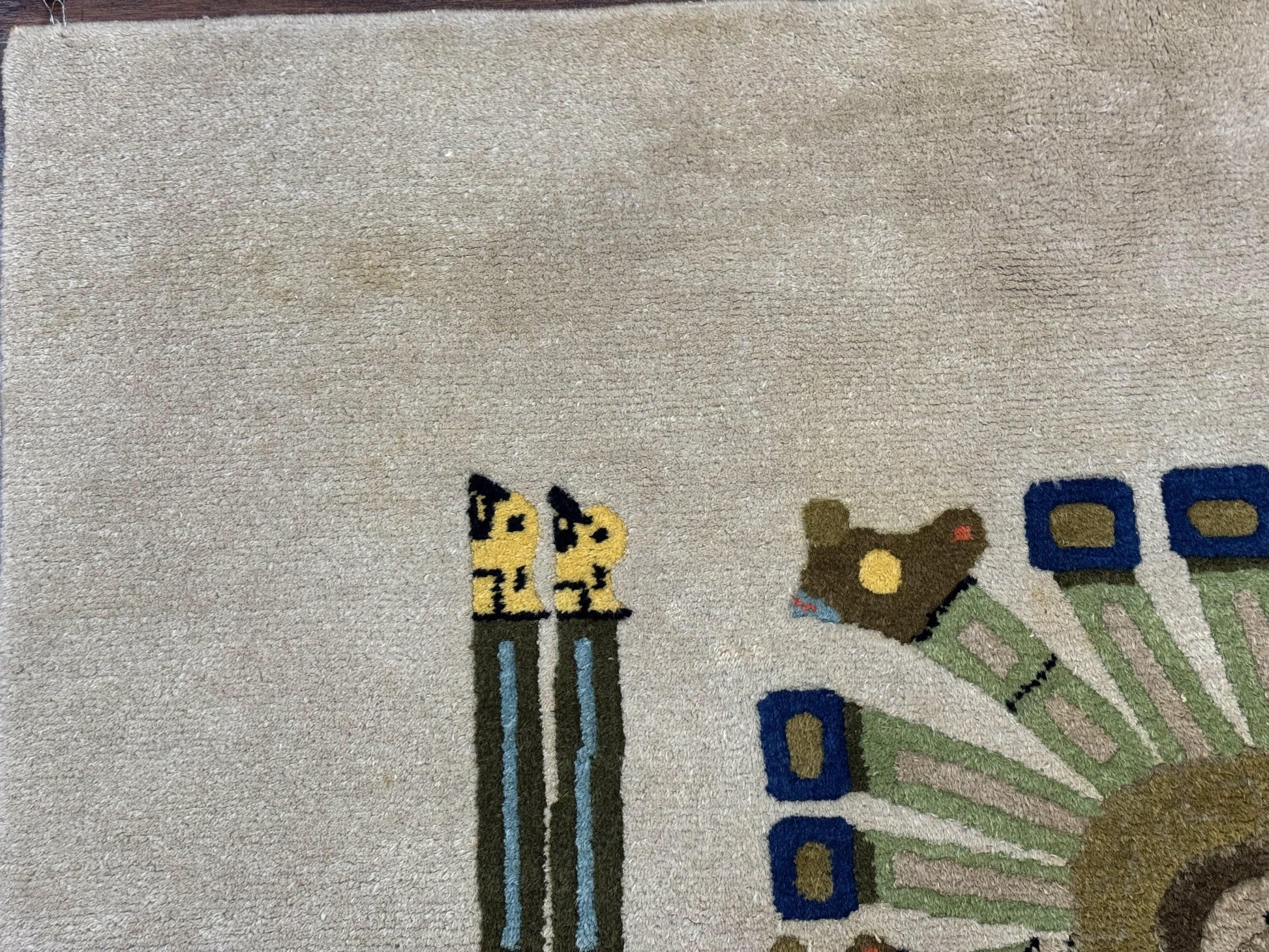 South American Rug 6x7, Unique Native American Design, Ivory, Ecuador Rug, Handmade Wool - Nuvé