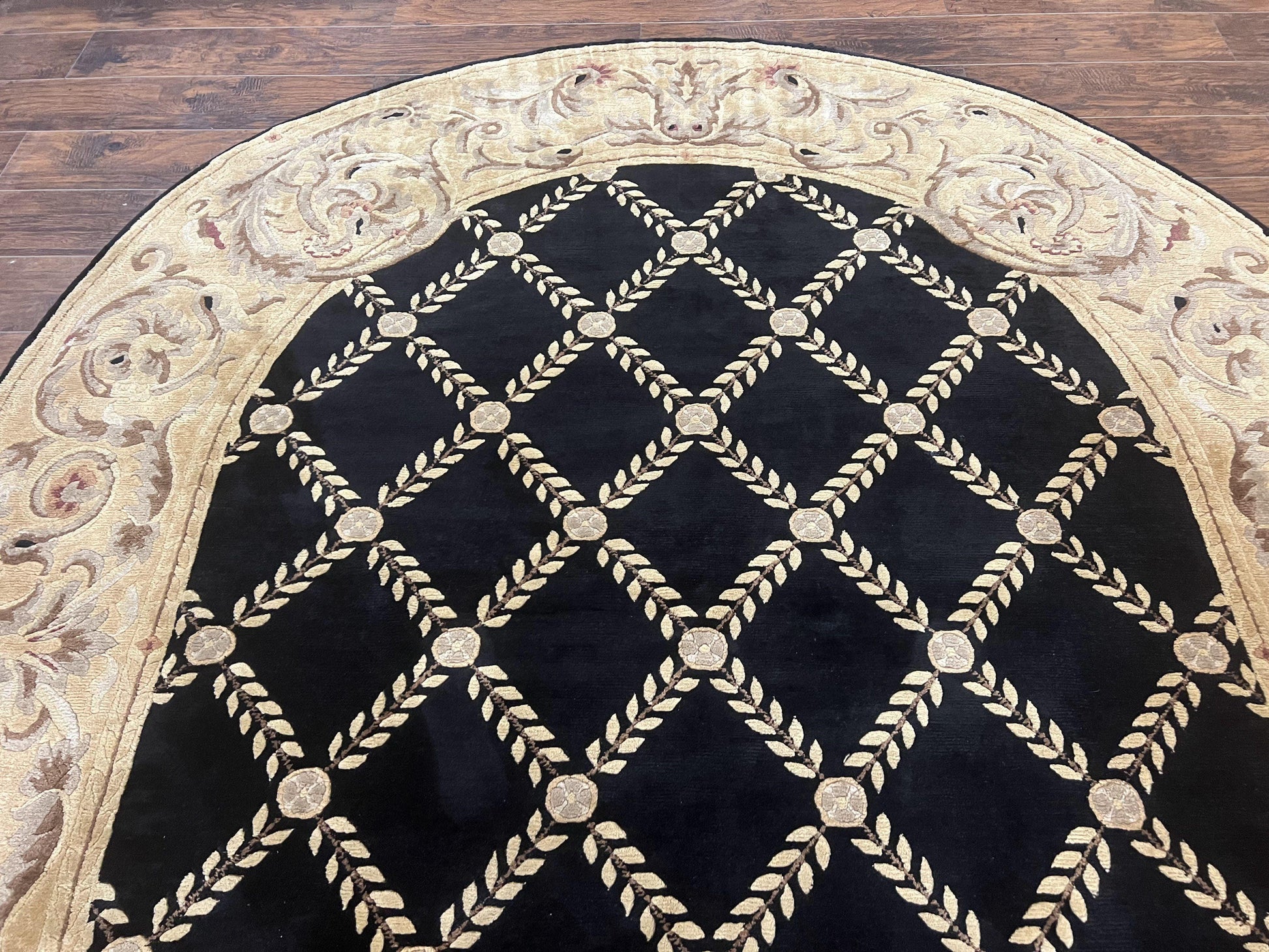 Oval Tibetan Rug 8x10, French Aubusson Design, Wool Handmade Vintage Carpet, Black & Beige, Soft Wool Pile - Nuvé