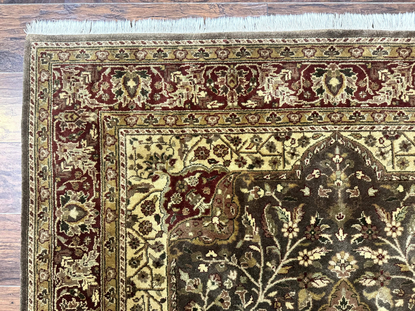 Indo Persian Rug 6x9, Wool Handmade Vintage Rug, Floral Cross Pattern - Nuvé