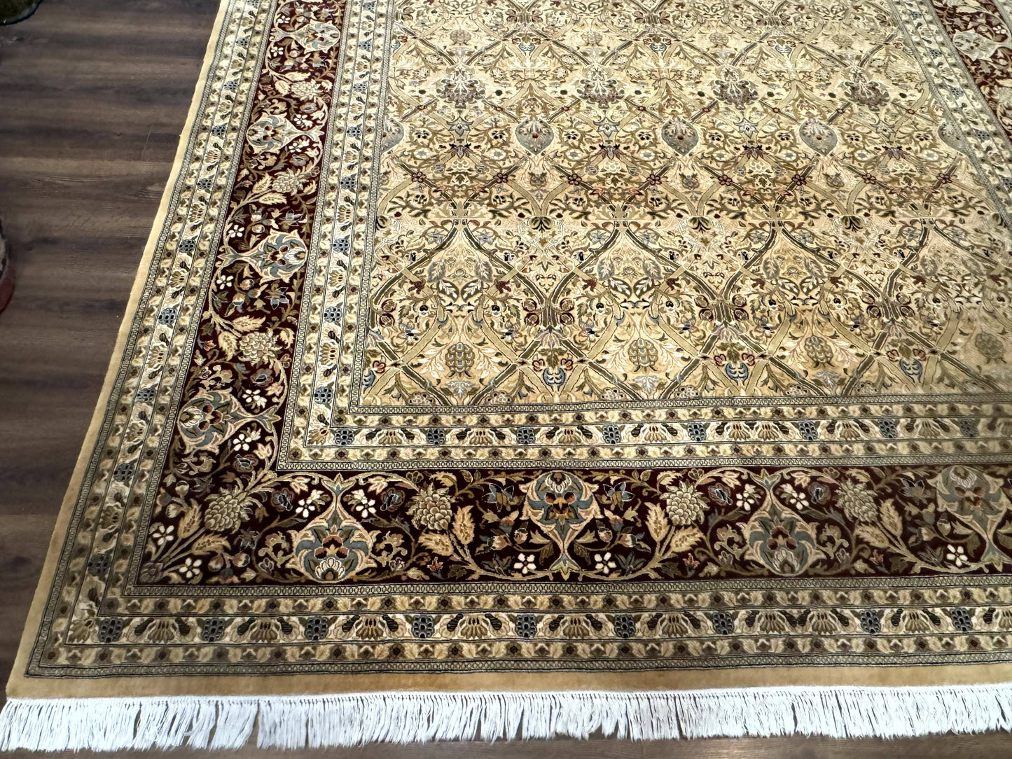 Fine Pak Persian Rug 9x12, Gold and Wine Red, Panel Design, 330 KPSI - Nuvé