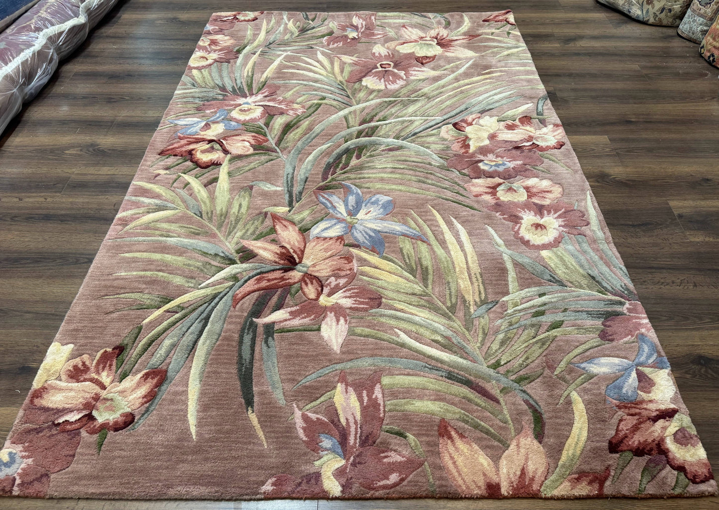 Hand Tufted Floral Rug 5x8, Light Rose Wool Carpet - Nuvé