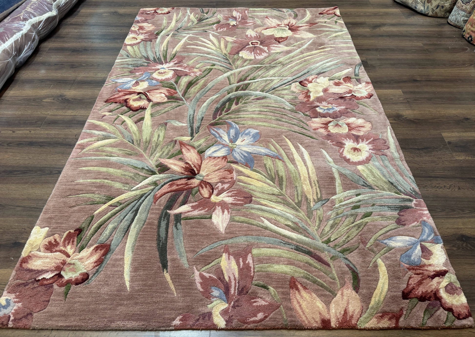Hand Tufted Floral Rug 5x8, Light Rose Wool Carpet - Nuvé
