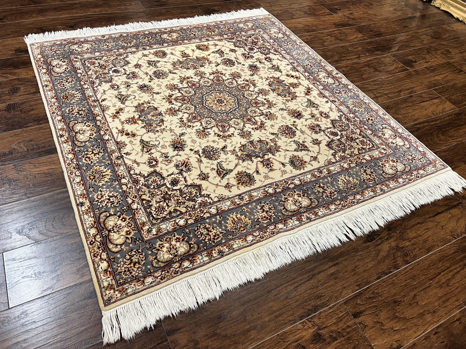Sino Persian Square Rug 5x5, Very Fine Oriental Carpet, Wool & Silk Highlights, Ivory, Hand Knotted Handmade Vintage Traditional Rug - Nuvé