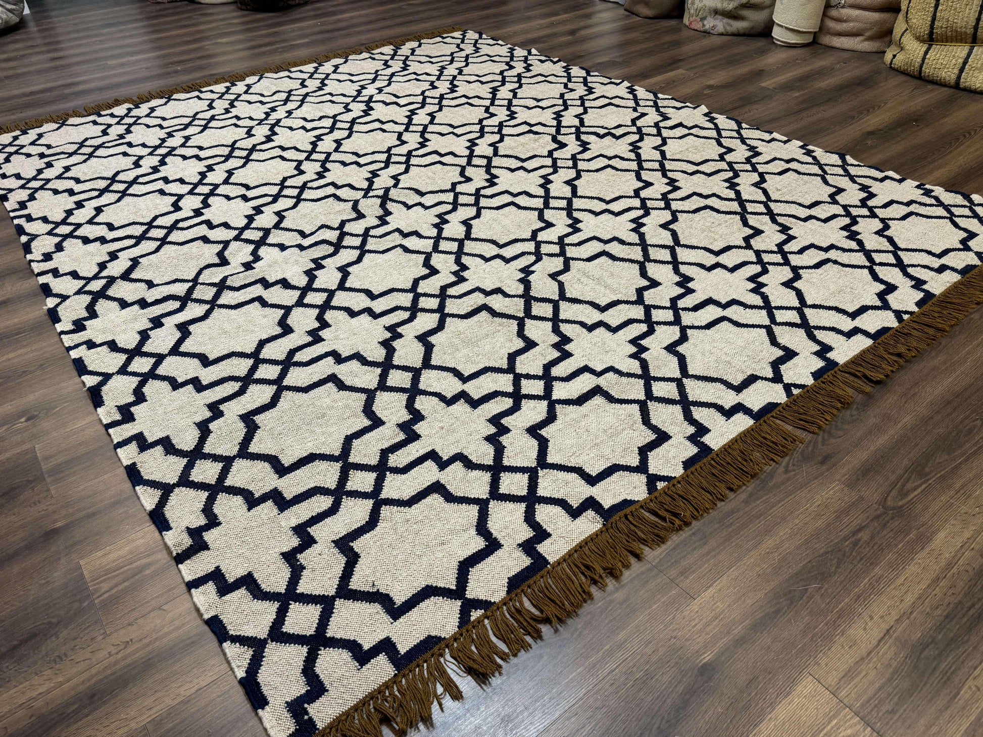Indian Kilim Rug 8x10, Oat and Navy Blue, Dhurrie Carpet, Handmade, Wool - Nuvé