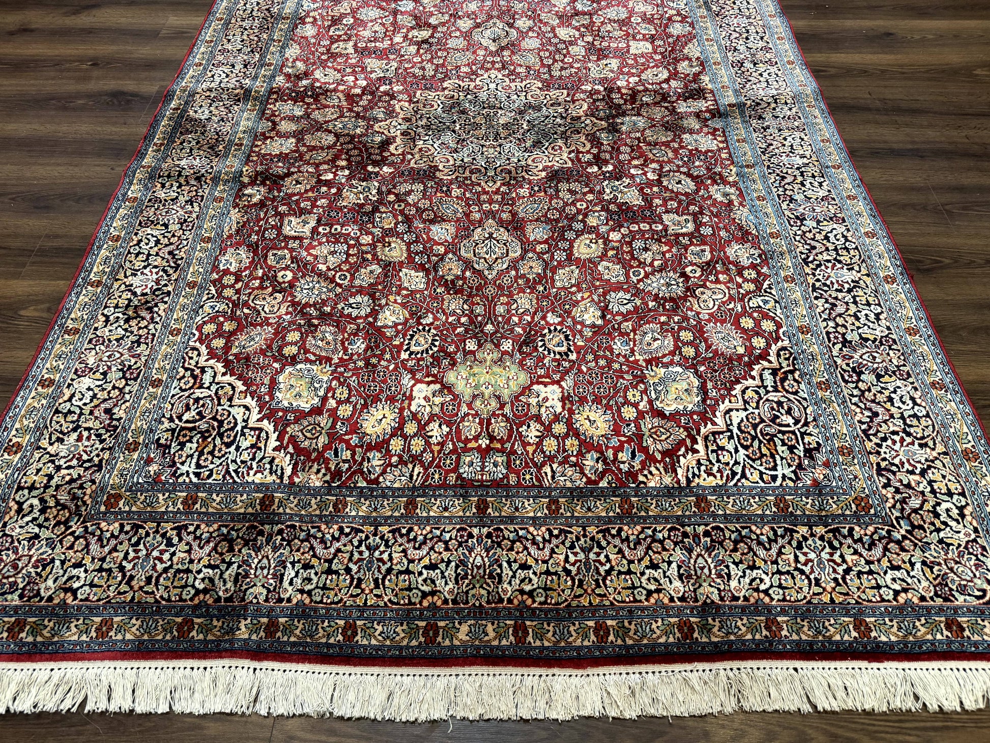 Indian Kashmiri Silk Rug 6x9, Red and Navy Blue, Floral Medallion, Fine 275 KPSI - Nuvé