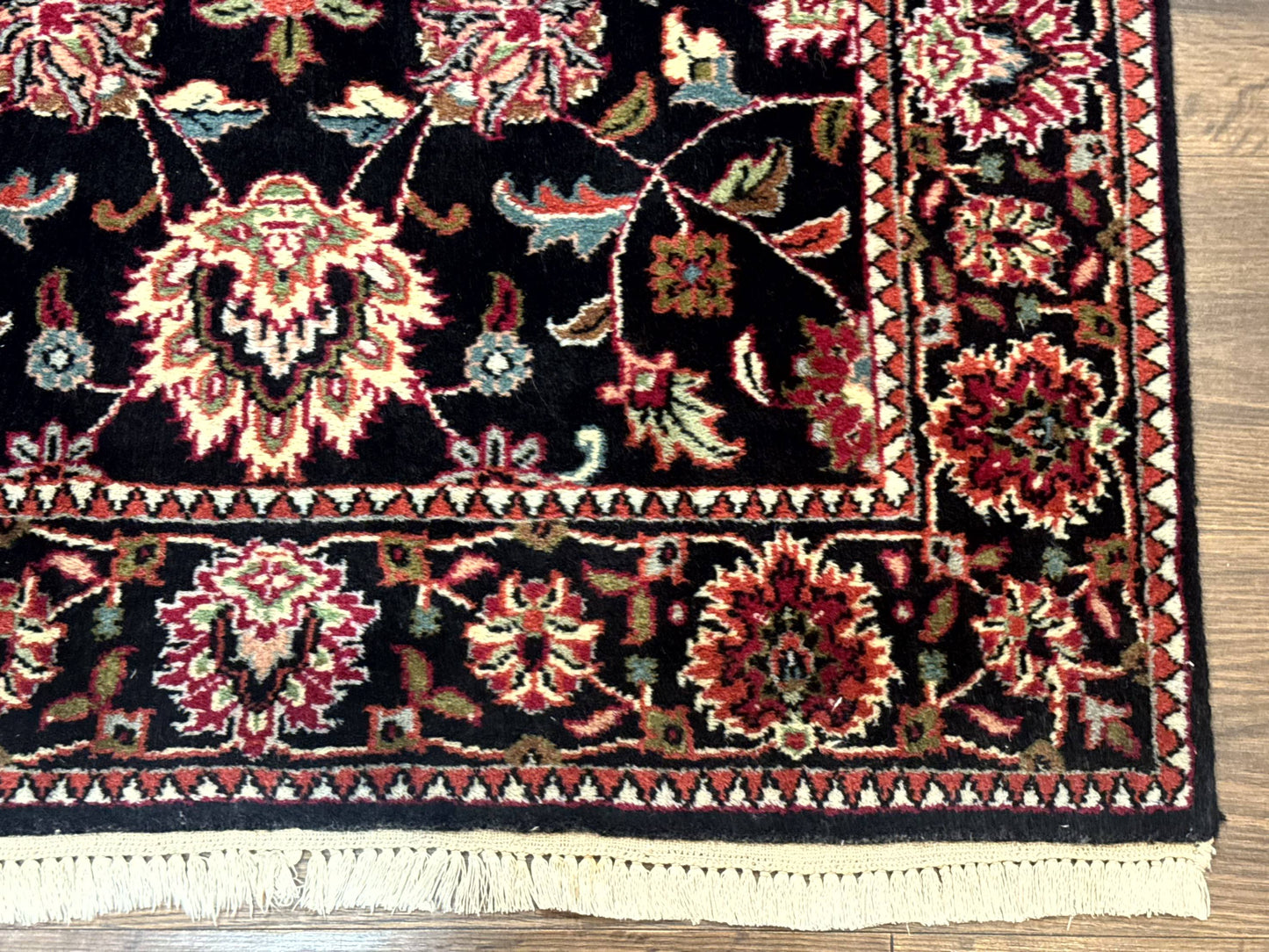 Indo Persian Sarouk Rug 3x5, Black Traditional Oriental Carpet - Nuvé