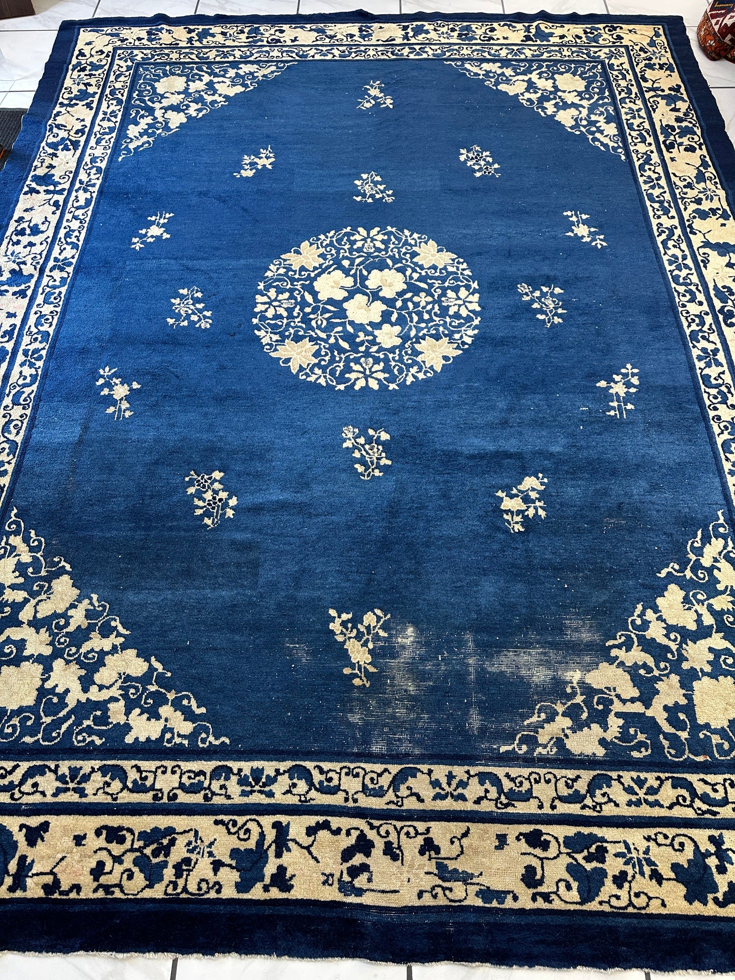 Hand-Knotted Antique Chinese Peking Wool Rug – 9’ x 11’5” – Distressed Blue, 19th Century - Nuvé