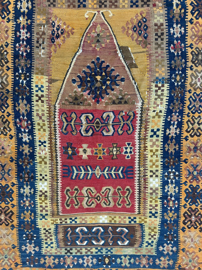 Antique Anatolian Wool Prayer Rug 4’ x 6’6” - Nuvé
