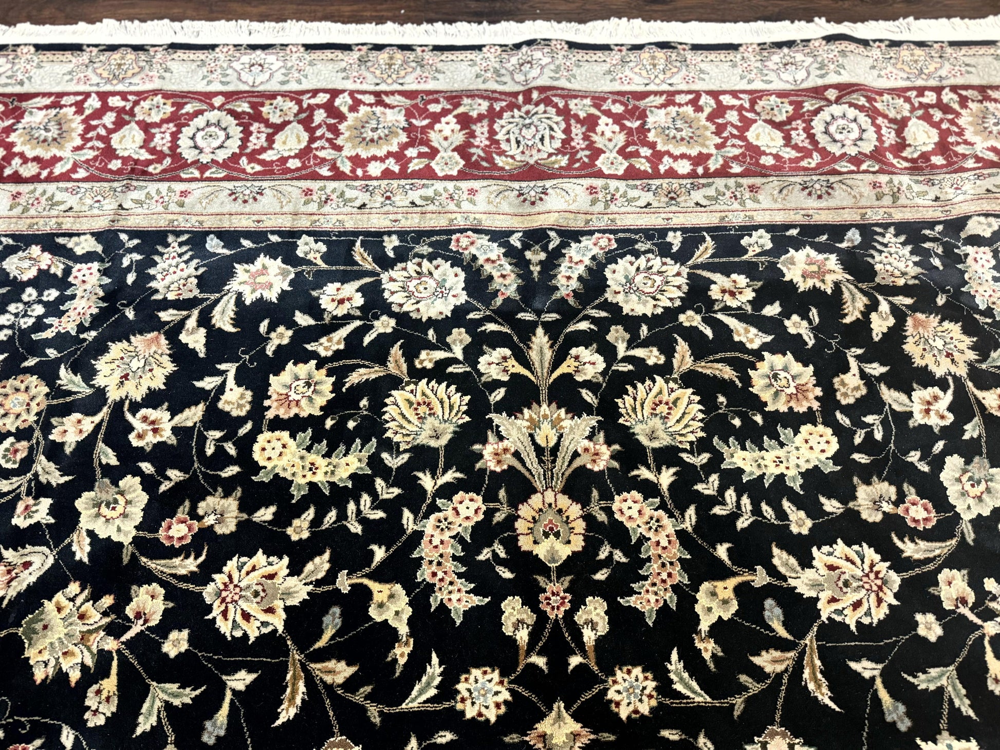 Black Pak Persian Rug 8x10, Floral Allover - Nuvé