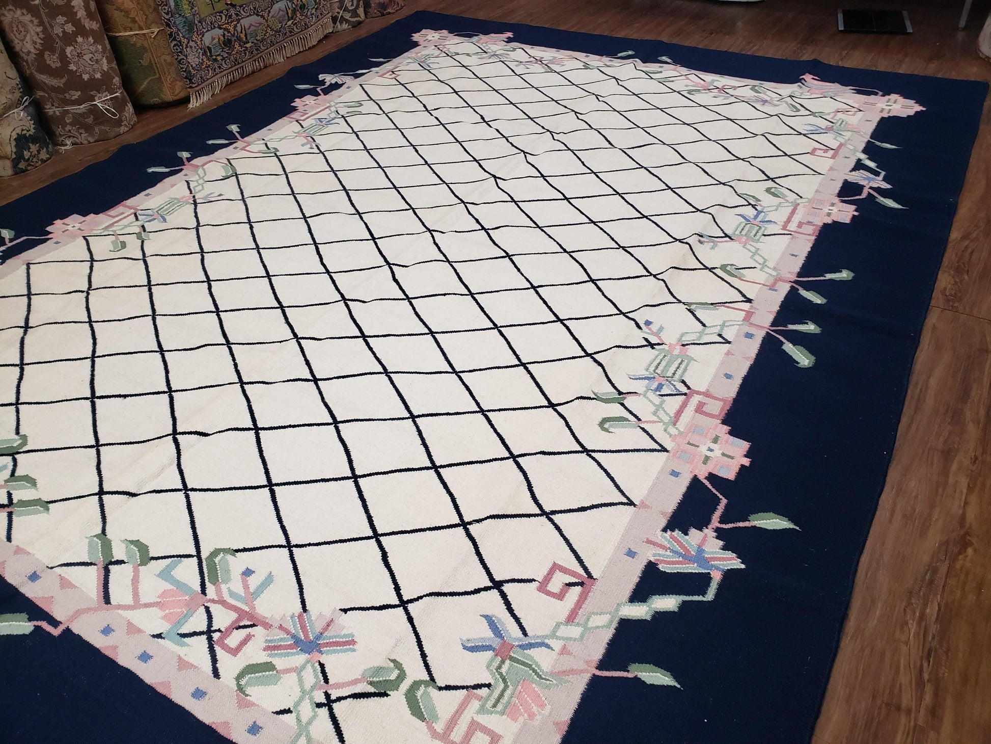 Vintage Dhurrie Rug, Indian Dhurrie 8x11 - 9x11, Wool Hand-Woven Ivory & Black Indo Carpet, Large Flat Weave Rug Living Room Rug Black White - Nuvé