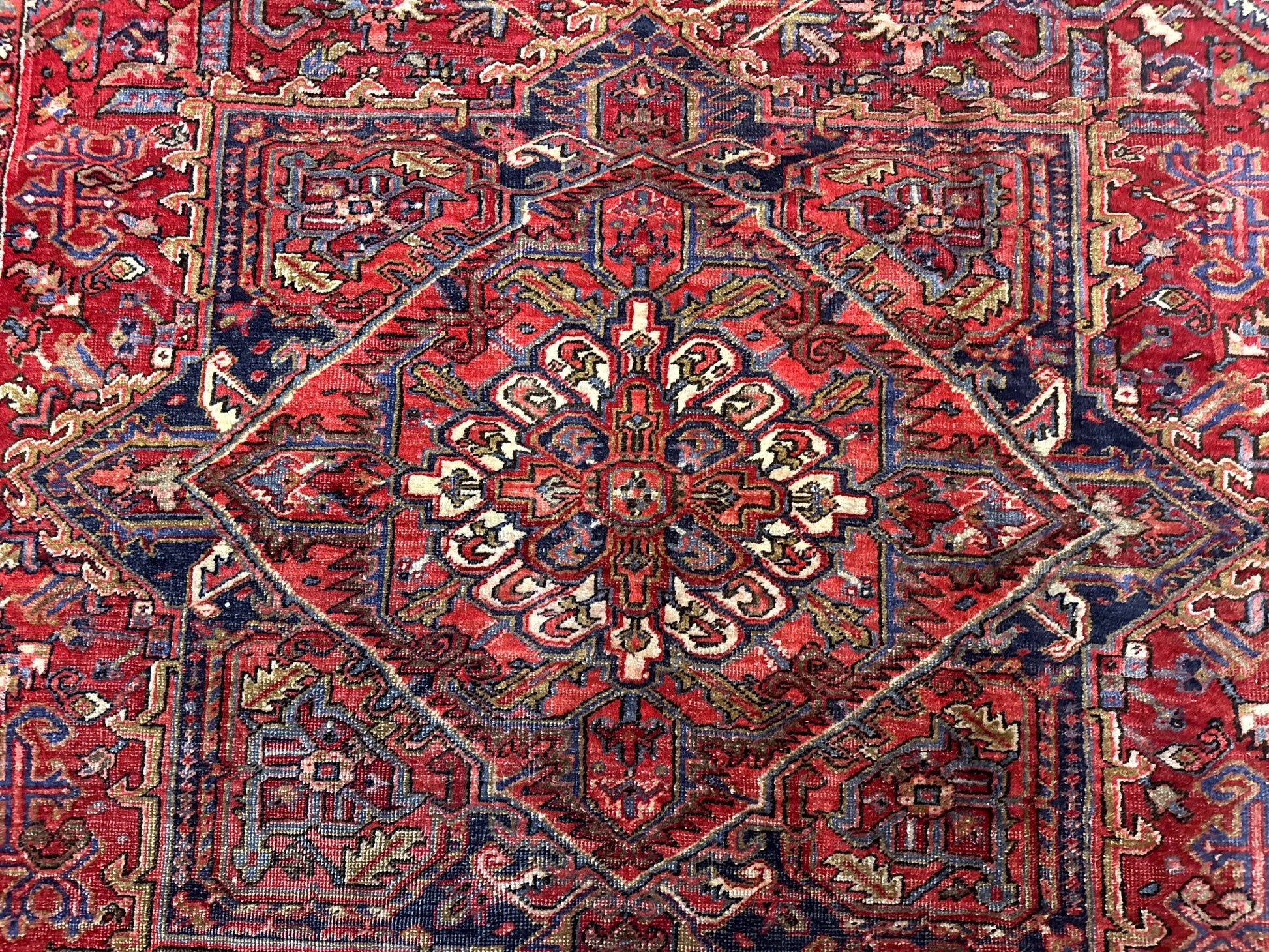Persian Heriz Rug 7x10, Geometric Pattern, Red Ivory Navy Blue - Nuvé