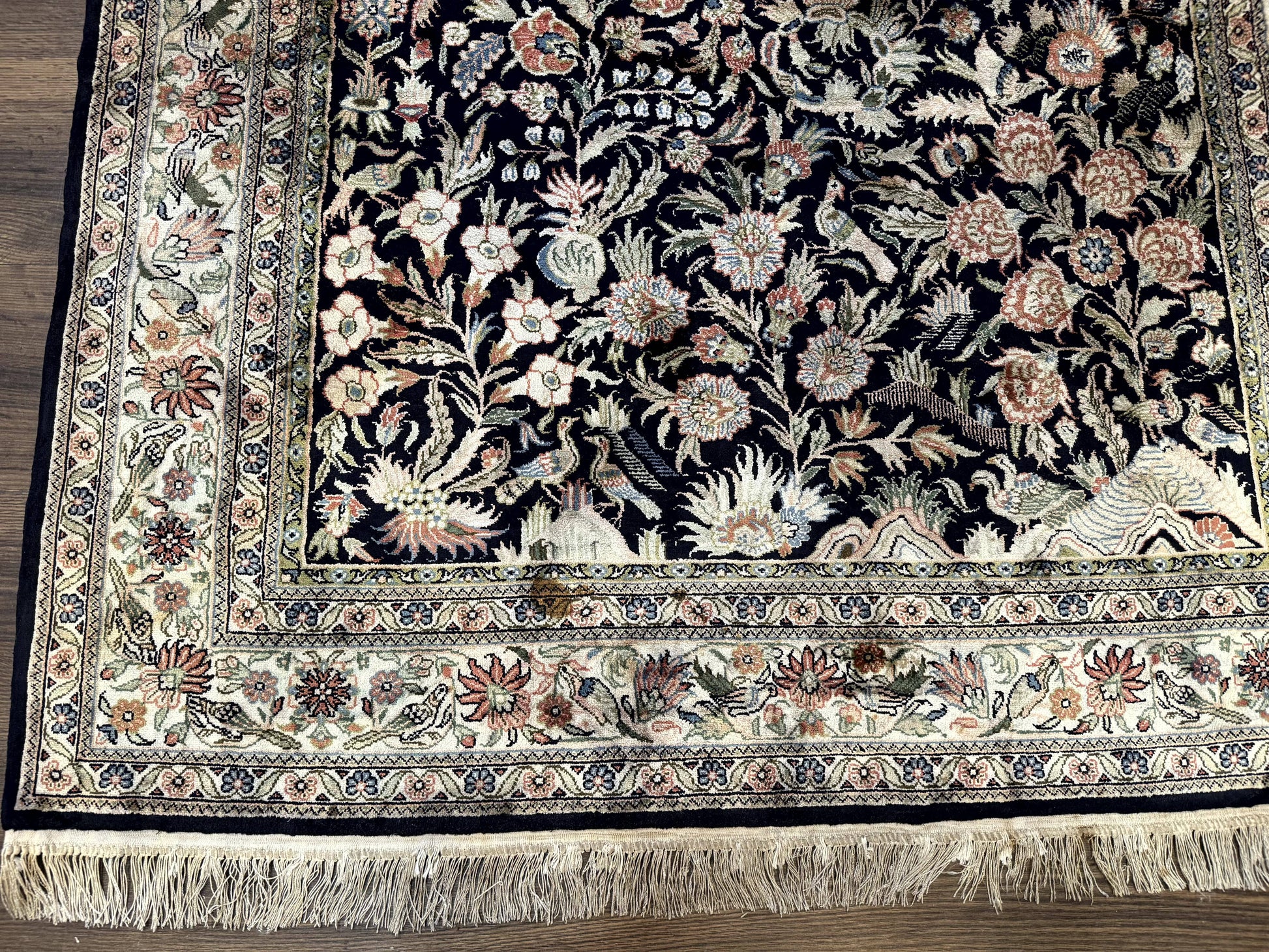 Silk Rug 4x6, Black and Cream, Floral & Bird Pictorials, Fine 330 KPSI, Sino Persian Rug - Nuvé
