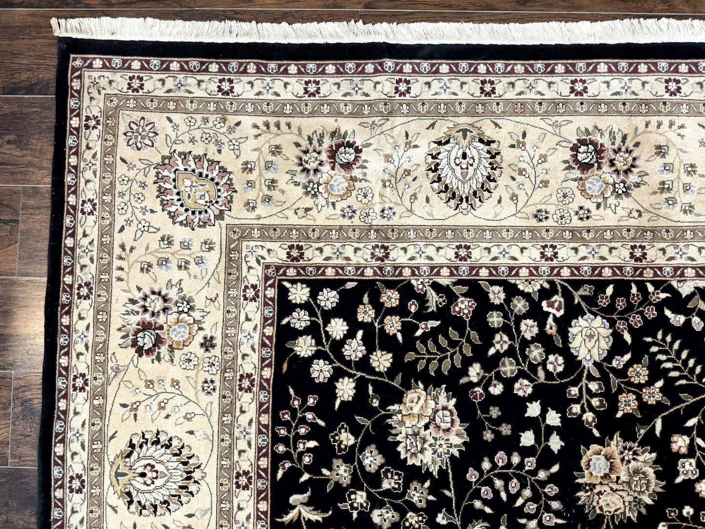 Pak Persian Rug 10x13 - Nuvé