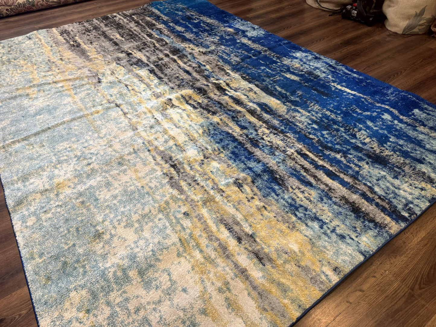 Modern Abstract Blue Area Rug 8x11 ft - Nuvé