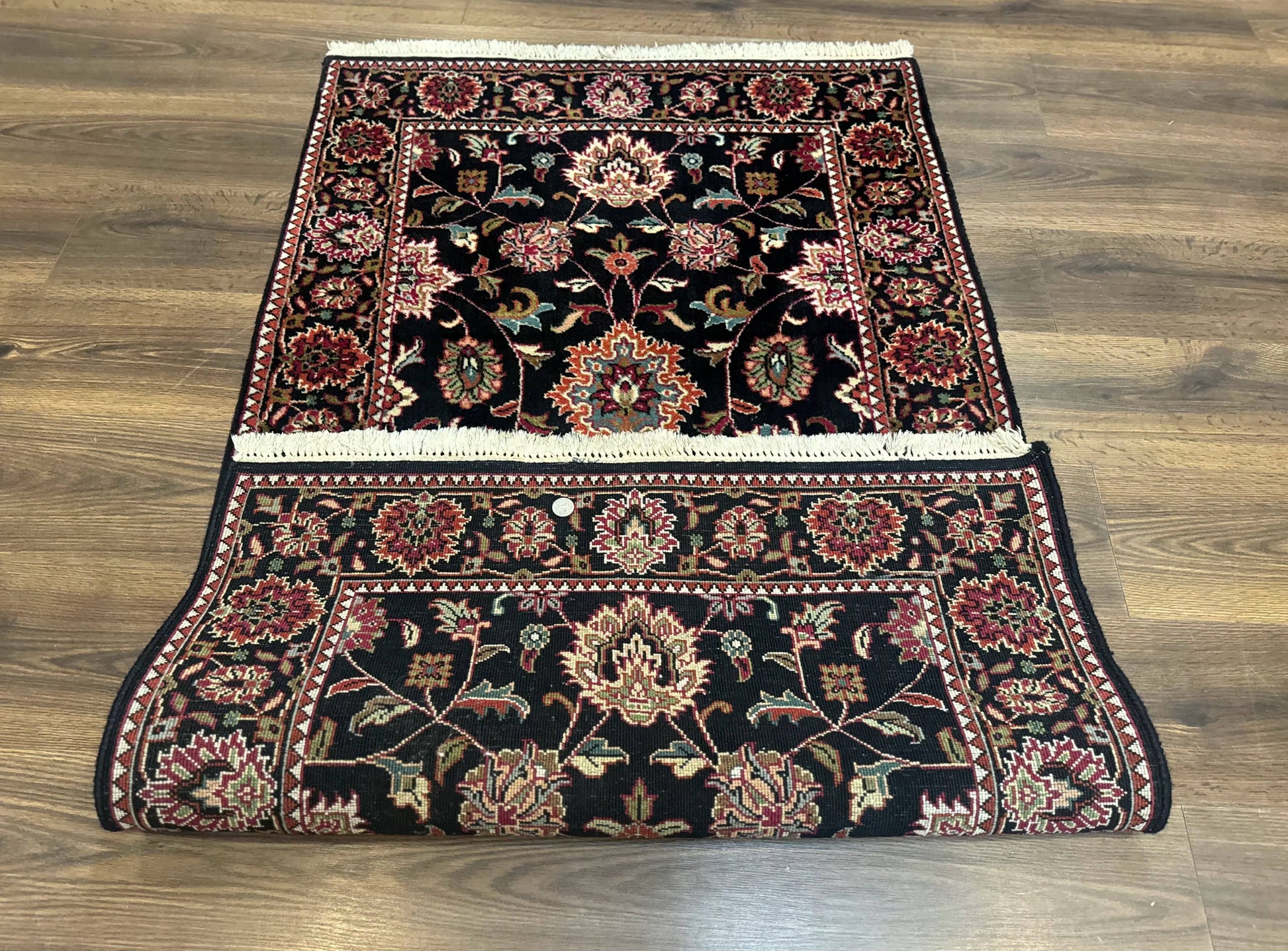 Indo Persian Sarouk Rug 3x5, Black Traditional Oriental Carpet - Nuvé