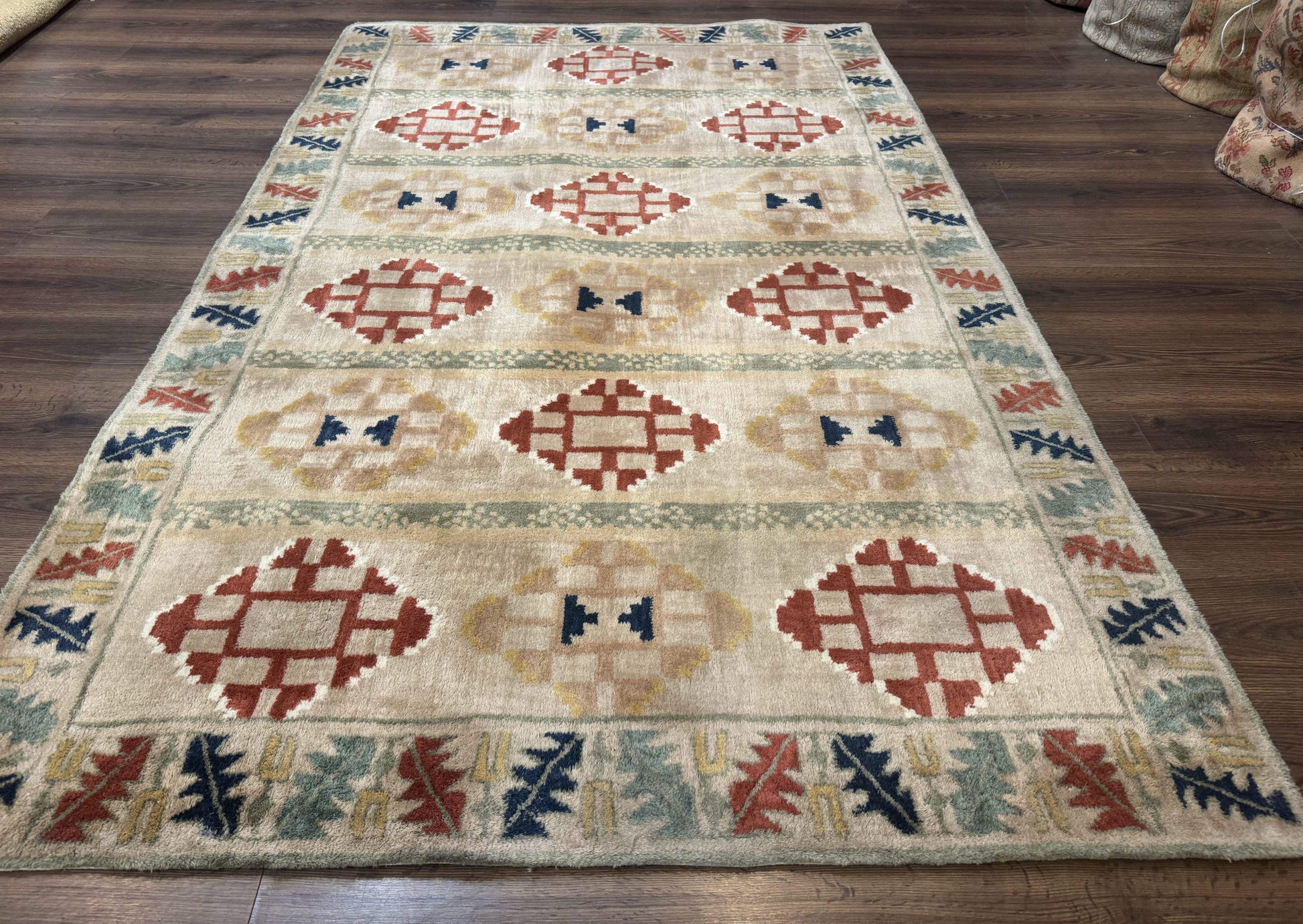 Geometric Design Area Rug 5x8, Beige and Rust Red - Nuvé
