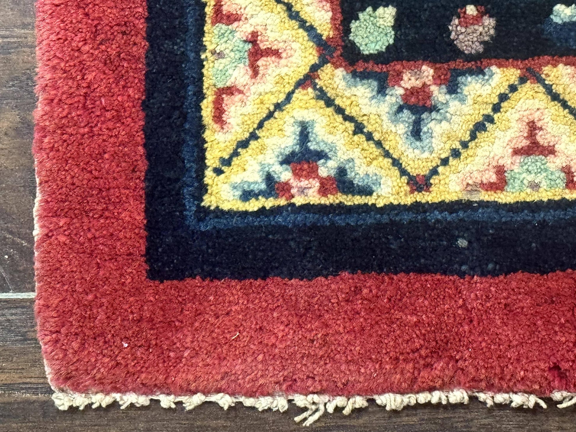 Antique Small Chiense Square Rug 2x2 ft, Wool Chinese Rug - Nuvé