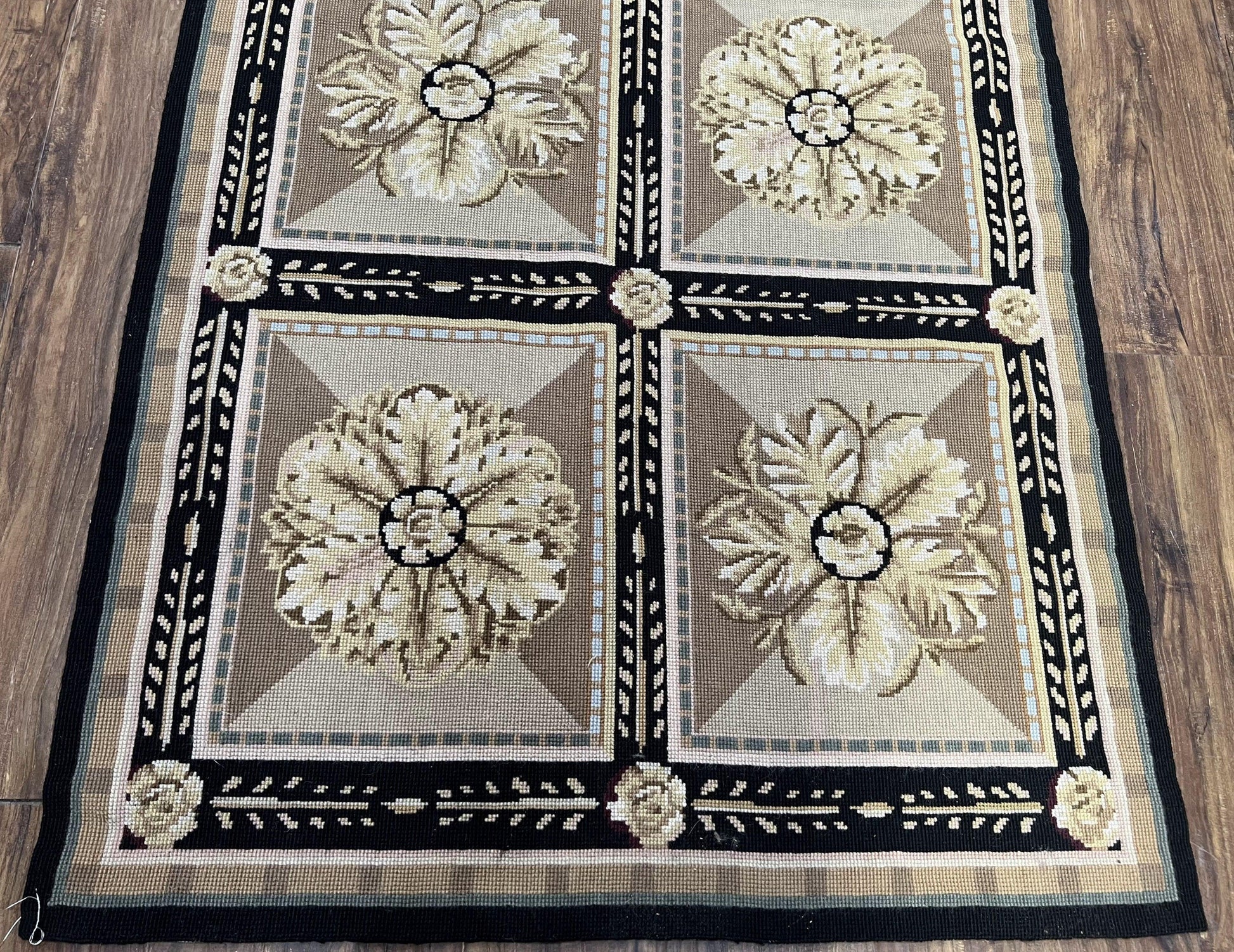 Needlepoint Runner Rug 3x8 Panel Design Rug, Flatweave Runner Rug, English Design, Floral, Short Runner Rug, Black and Beige Wool Hand-Woven - Nuvé