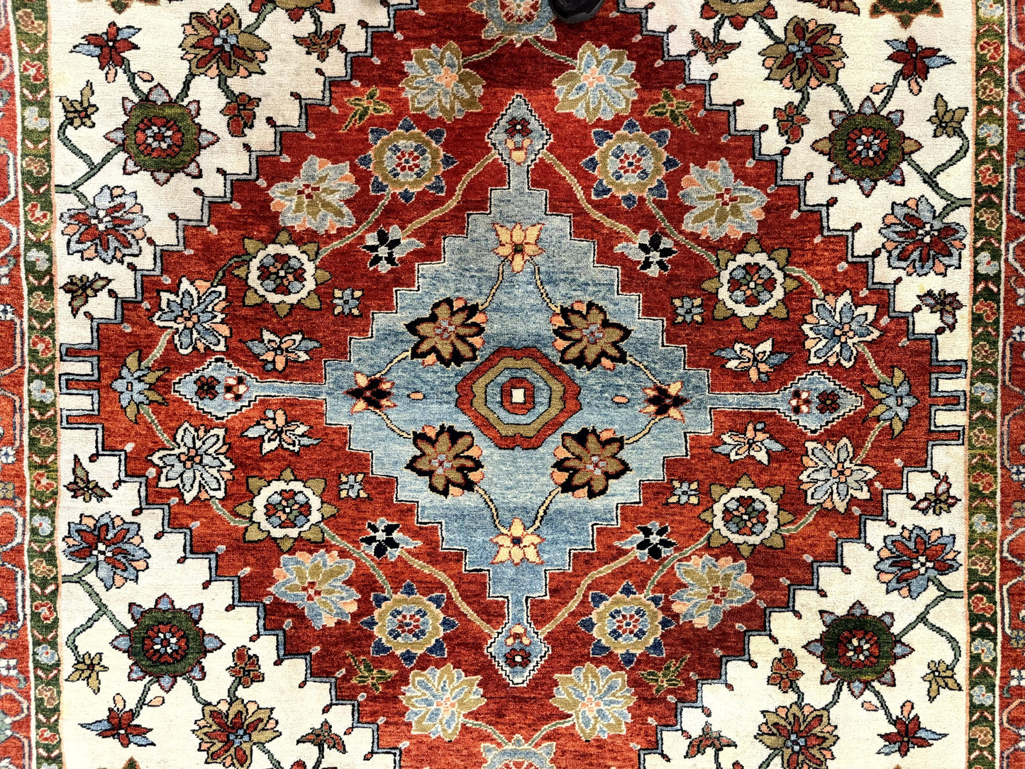 Indo Persian Heriz Rug 7x9, Geometric Pattern, Cream & Light Red, Handmade Vintage Wool Carpet - Nuvé