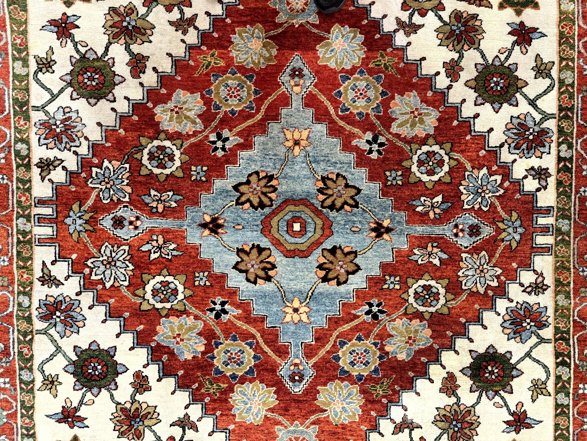 Indo Persian Heriz Rug 7x9, Geometric Pattern, Cream & Light Red, Handmade Vintage Wool Carpet - Nuvé