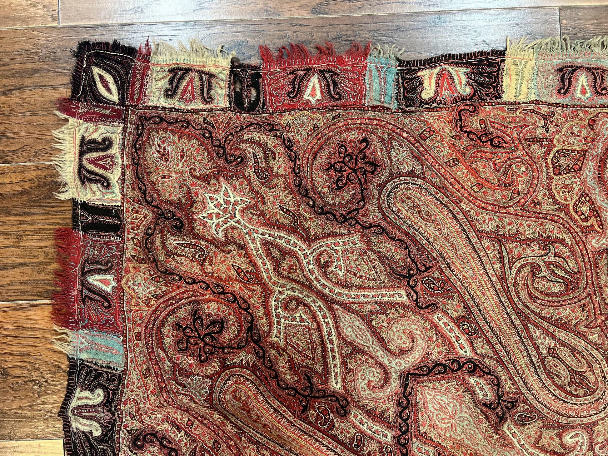 Antique Indian Kashmiri Shawl, Needlework, Signed By Masterweaver, Handmade, Rare - Nuvé
