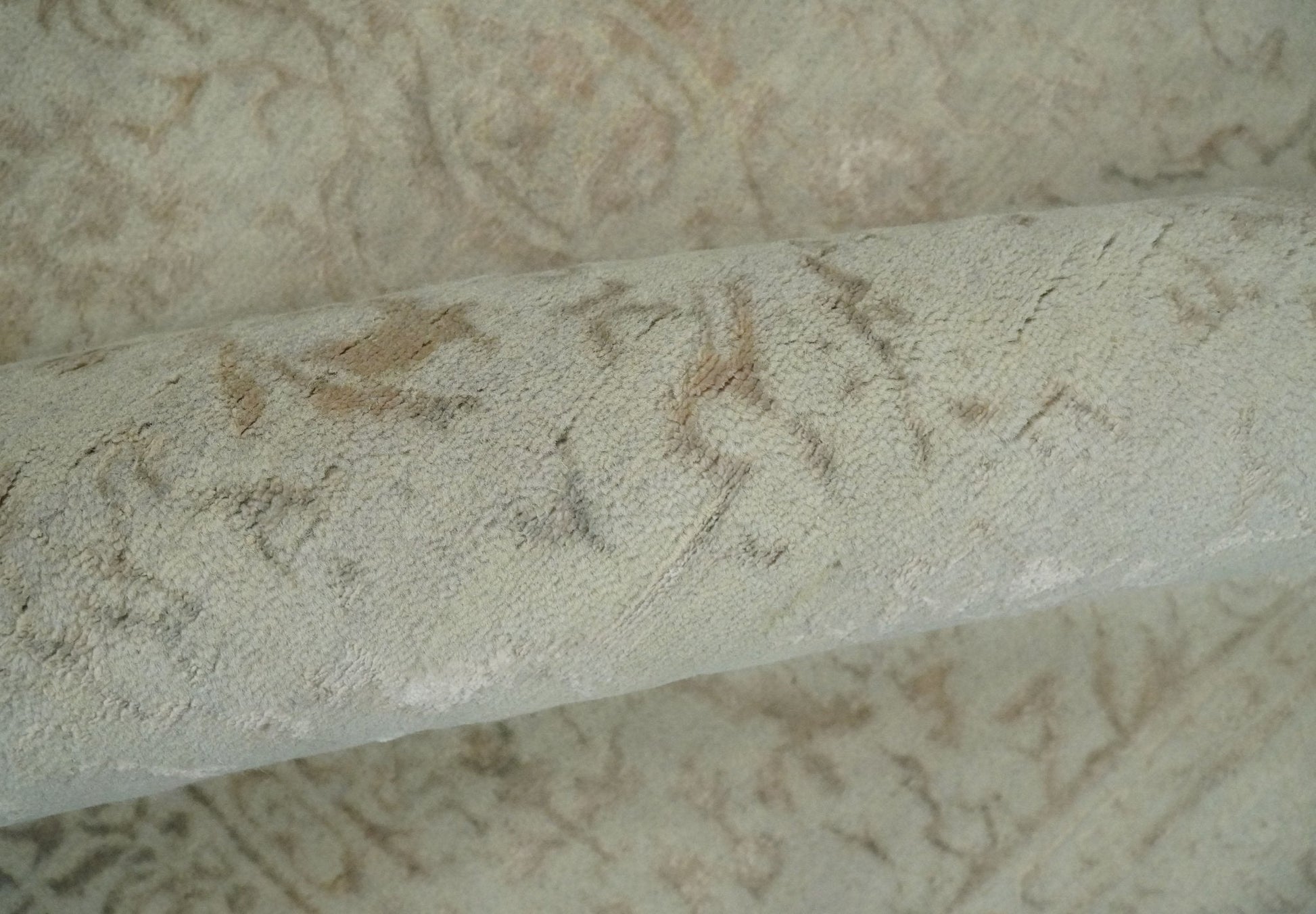 5x7 Fine Hand Knotted Beige and Brown Traditional Vintage Persian Style Antique Wool and Silk Rug | AGR50 - Nuvé