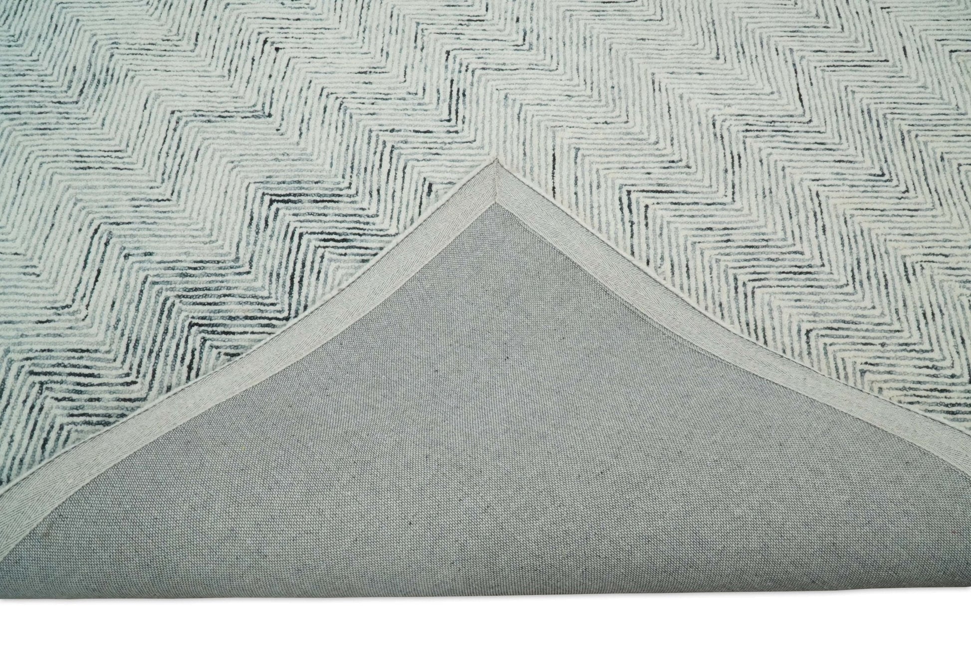 5x8 and 8x10 Hand Made Woolen Modern Blue and Ivory Area Rug | EVE001 - Nuvé