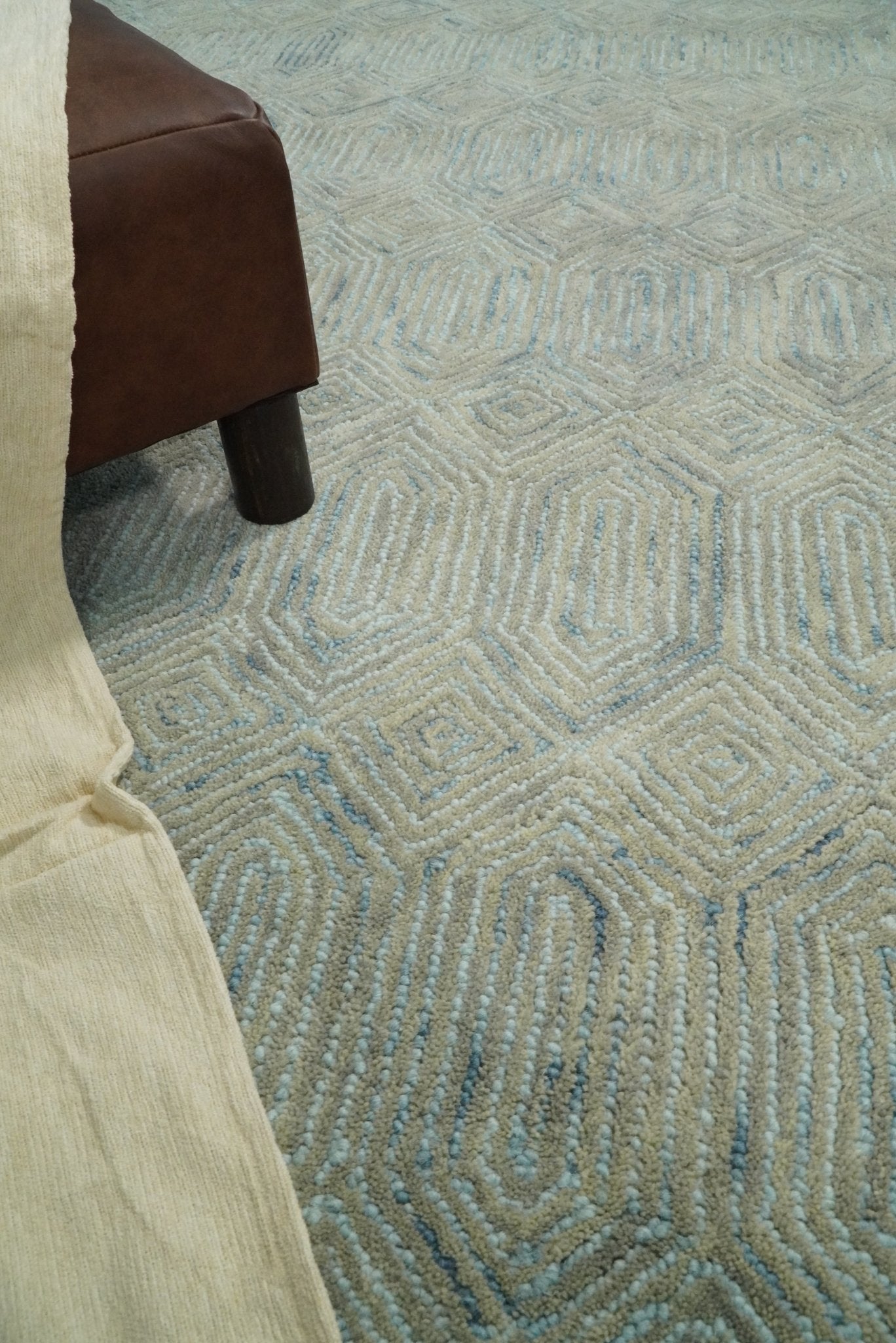 5x8 and 8x10 Hand Made Woolen Modern Camel and Blue Area Rug | EVE004 - Nuvé