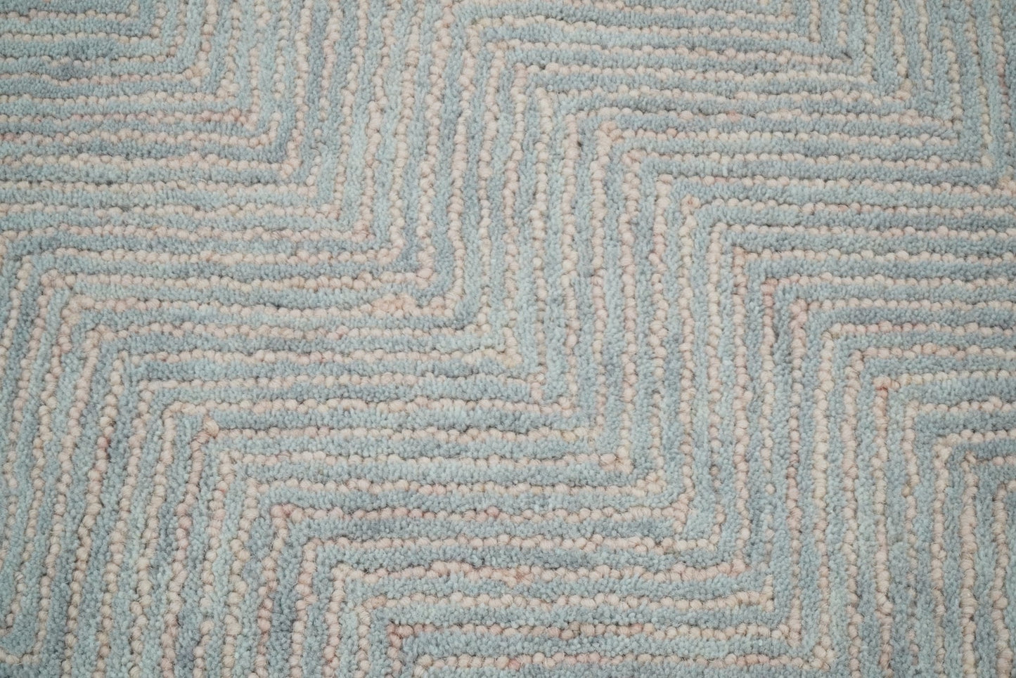 5x8 and 8x10 Hand Made Woolen Modern Pink and Gray Area Rug | EVE002 - Nuvé