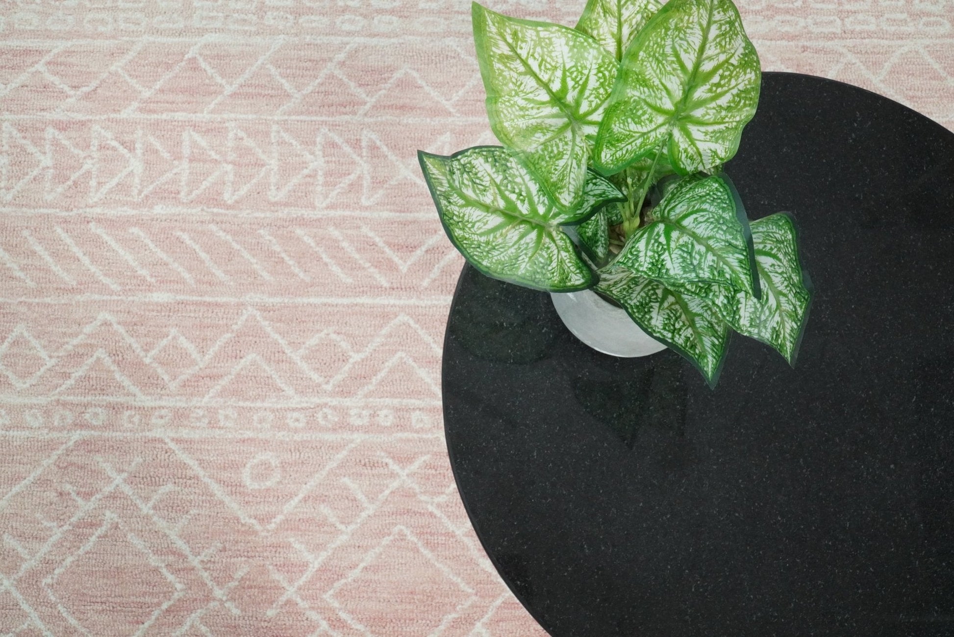 5x8 and 8x10 Hand Made Woolen Modern Pink Area Rug | AZT001 - Nuvé