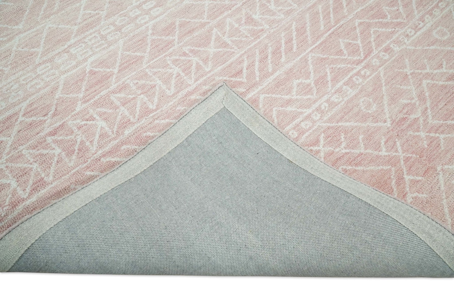 5x8 and 8x10 Hand Made Woolen Modern Pink Area Rug | AZT001 - Nuvé