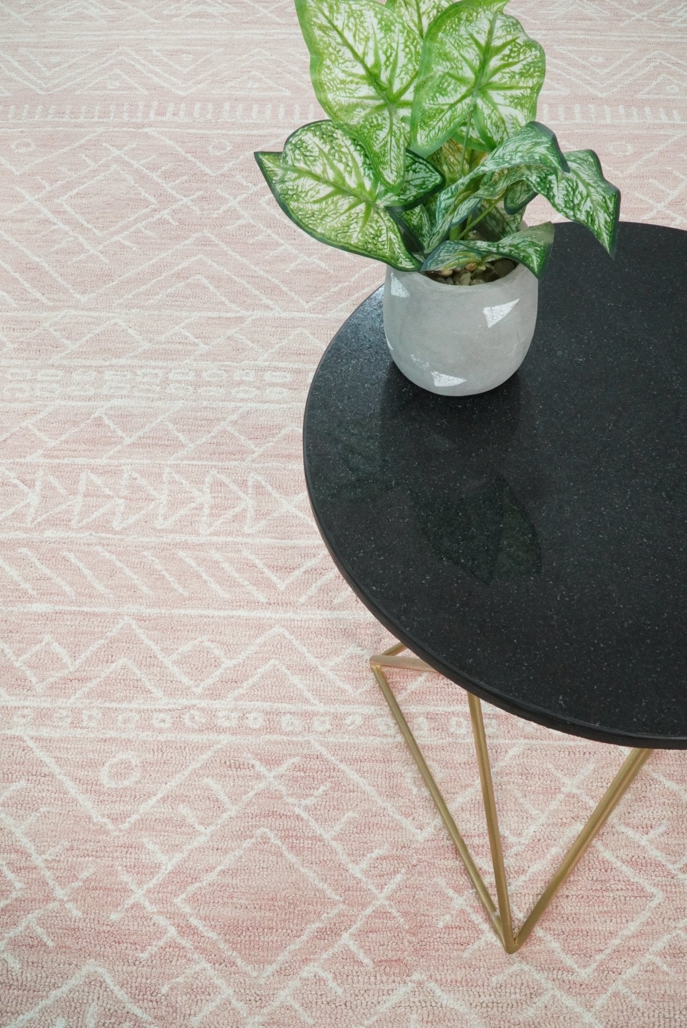 5x8 and 8x10 Hand Made Woolen Modern Pink Area Rug | AZT001 - Nuvé