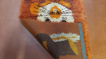 2x3 Rya Shag Rug Mid-Century Modern Danish Shag Rug 1960s Accent Rug Bunny Rabbit in Hat Dark Orange Small Shag Rug