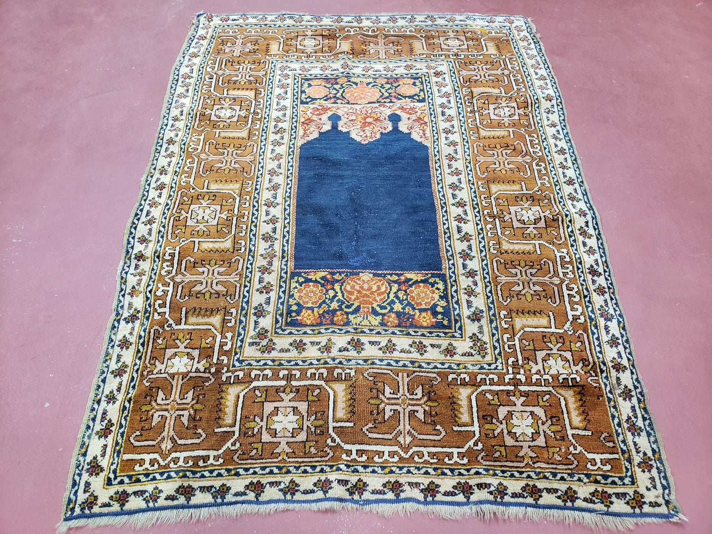 Antique Turkish Anatolian Ghiordes Prayer Rug, Twin Mihrabs, Rare Collectible Oriental Rug, Early 20th Century Prayer Rug, 3'9" x 5'2" - Nuvé