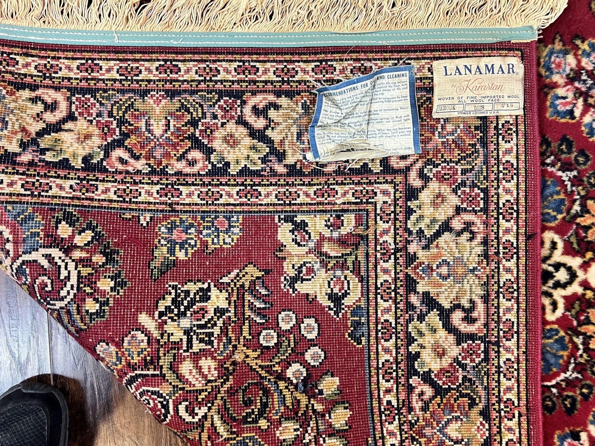 Karastan Rug 4.6 x 6 Lanamar Sarouk #5528, Red Wool Karastan Oriental Carpet, Discontinued, Antique, Wool Pile - Nuvé