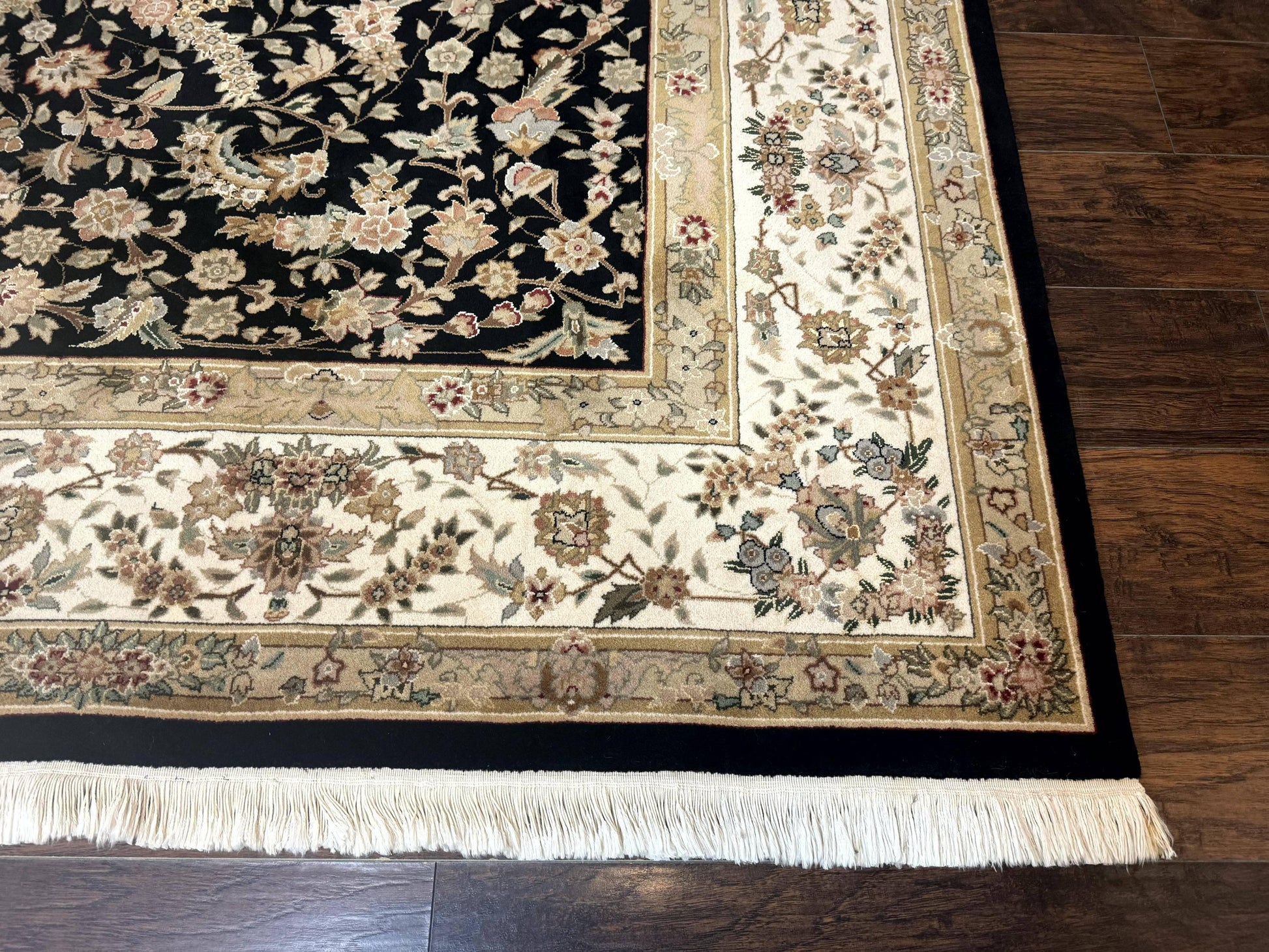 Sino Persian Rug 9x12, Floral Medallion, Black and Ivory, Elegant - Nuvé