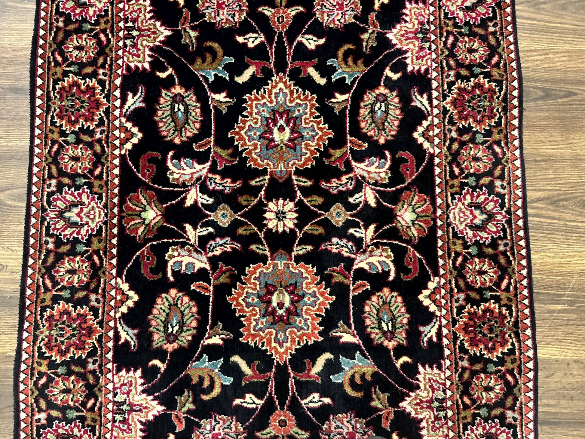 Indo Persian Sarouk Rug 3x5, Black Traditional Oriental Carpet - Nuvé