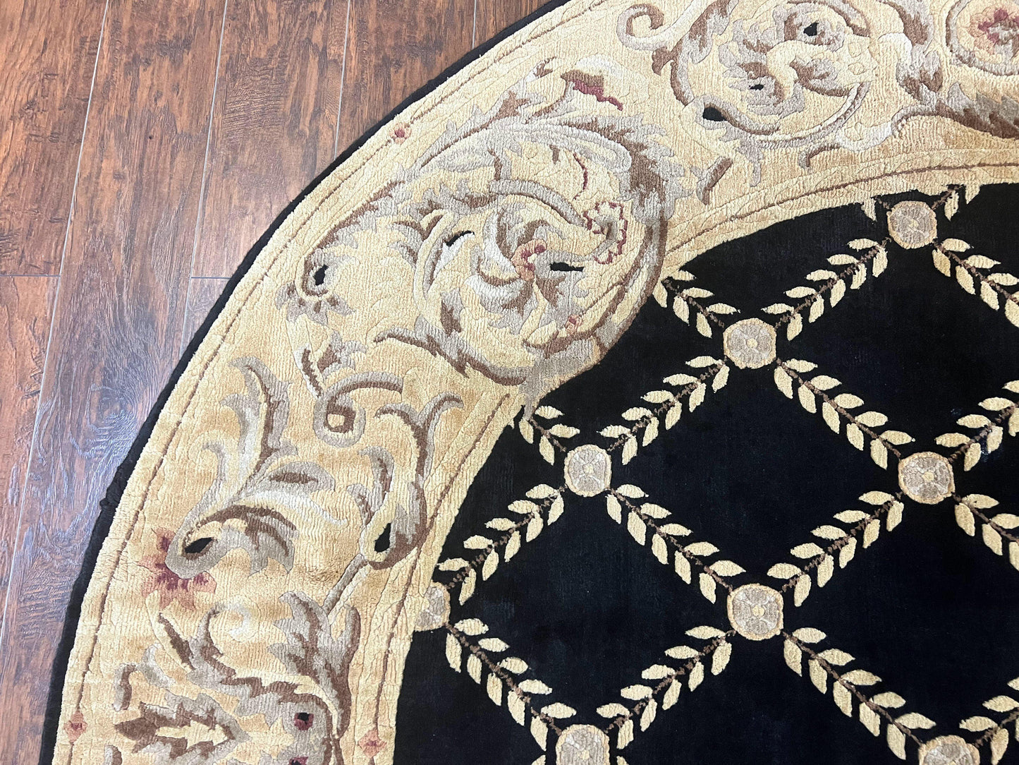 Oval Tibetan Rug 8x10, French Aubusson Design, Wool Handmade Vintage Carpet, Black & Beige, Soft Wool Pile - Nuvé