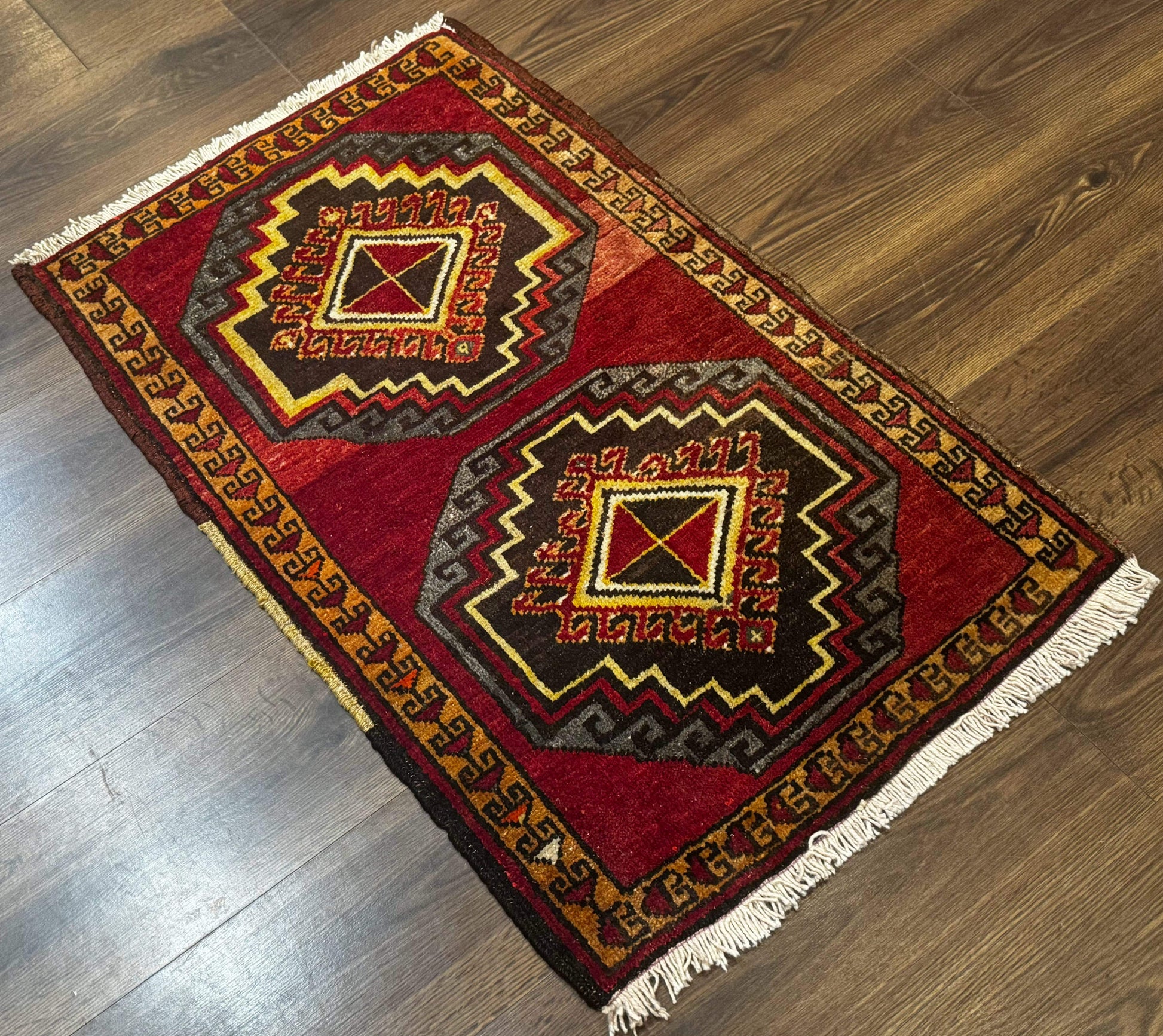 Small Antique Turkish Yastik Rug 2x3, Double Medallions, Geometric, Red, Wool - Nuvé