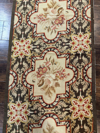 Needlepoint Runner Rug 2.7 x 9.7, European French Design, Wool, Handmade, Vintage - Nuvé