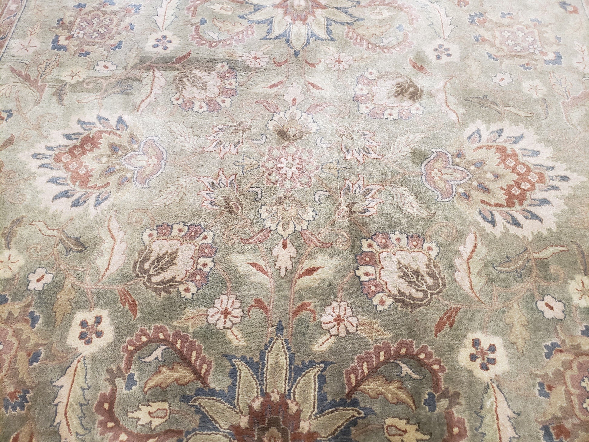 Green Indo Mahal area rug 9x12 by Jewel Rugs, hand-knotted wool carpet with intricate traditional patterns.
