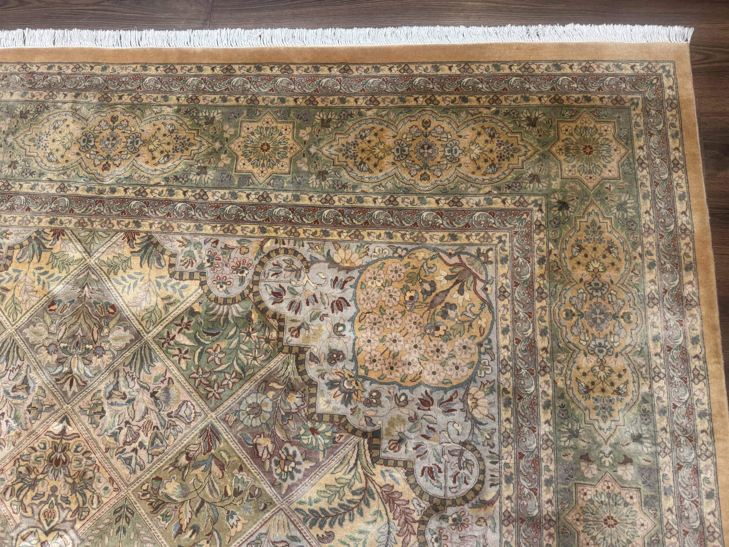 Pak Persian Rug 9x12, Diamond Panel Design, Fine 225 KPSI, Wool - Nuvé