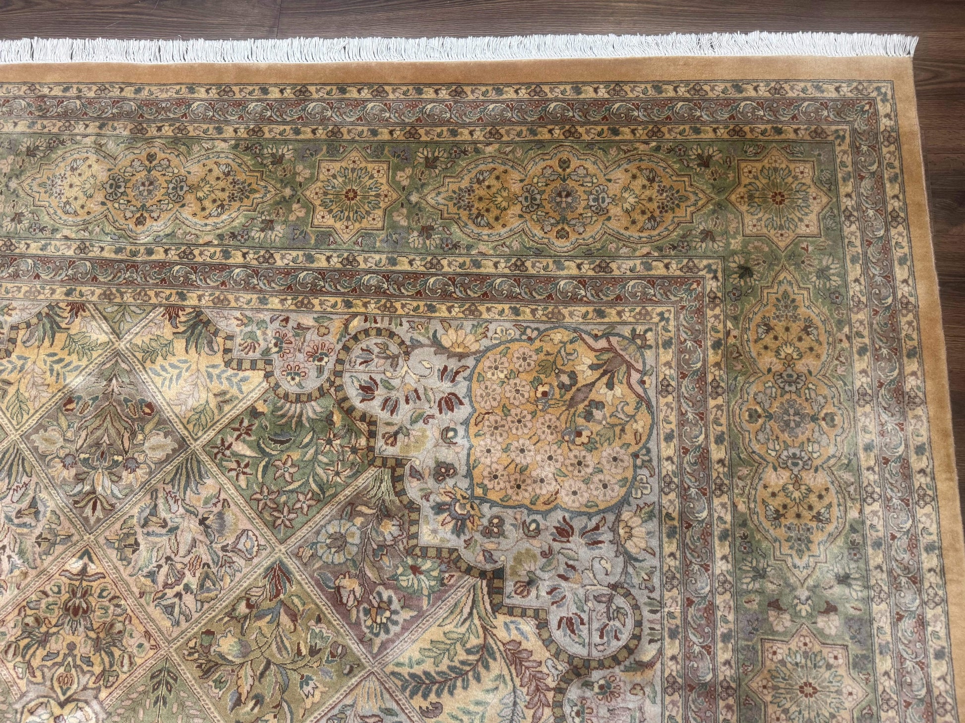 Pak Persian Rug 9x12, Diamond Panel Design, Fine 225 KPSI, Wool - Nuvé