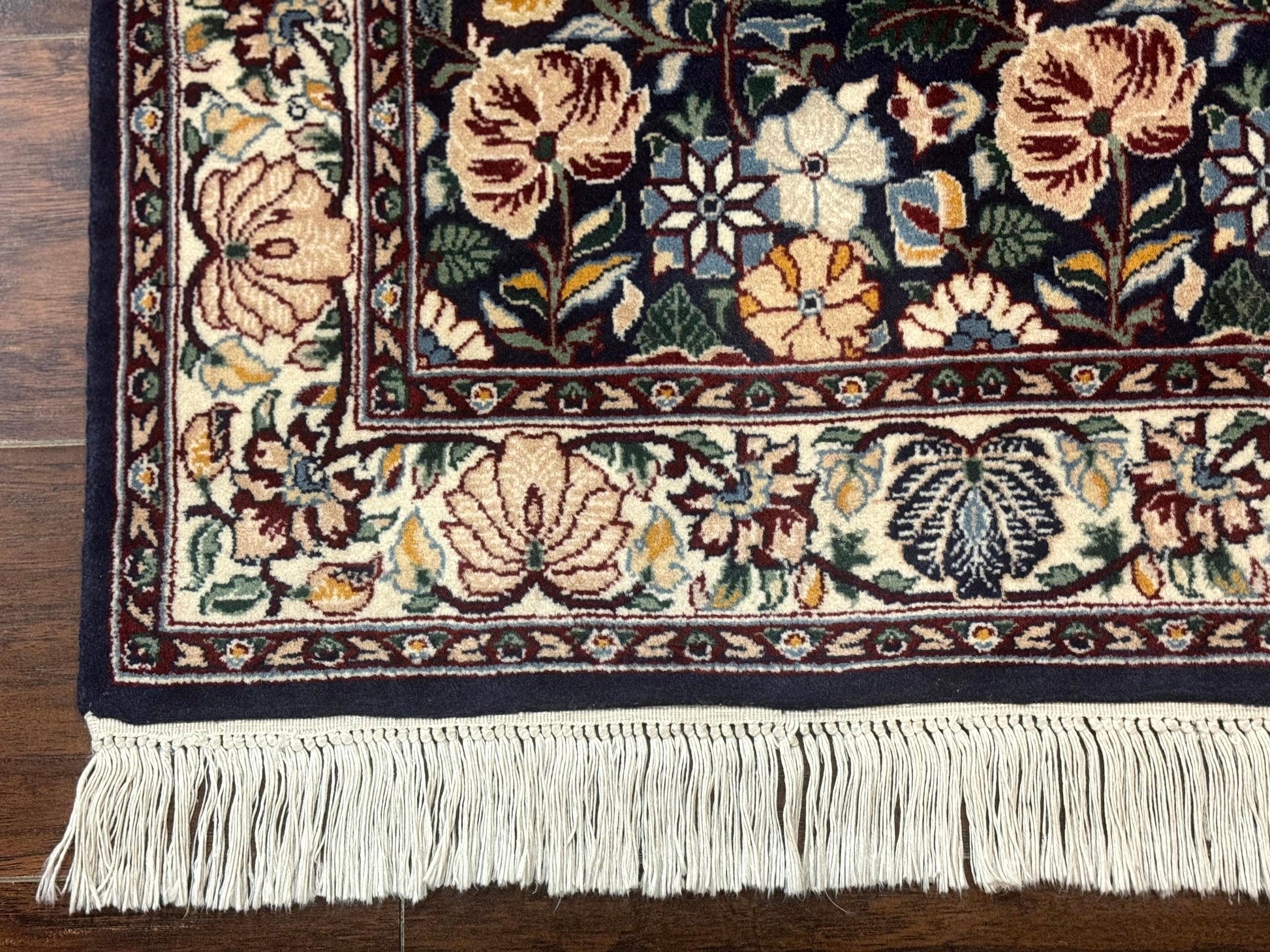 Square Pak Persian Small Rug 2.7 x 2.7, William Morris Design, Dark Green, Floral, Handmade - Nuvé
