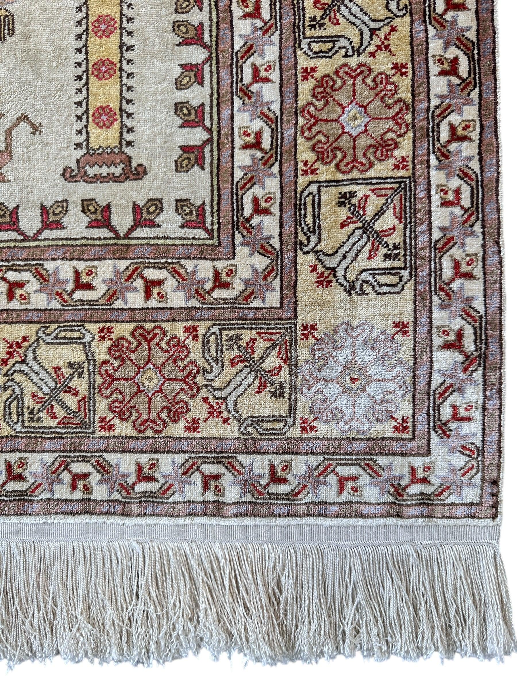 Luxurious Hand-Knotted Pure Silk Turkish Kayseri Rug – Intricate Floral & Geometric Design, 2’2” x 3’ - Nuvé