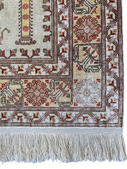 Luxurious Hand-Knotted Pure Silk Turkish Kayseri Rug – Intricate Floral & Geometric Design, 2’2” x 3’ - Nuvé