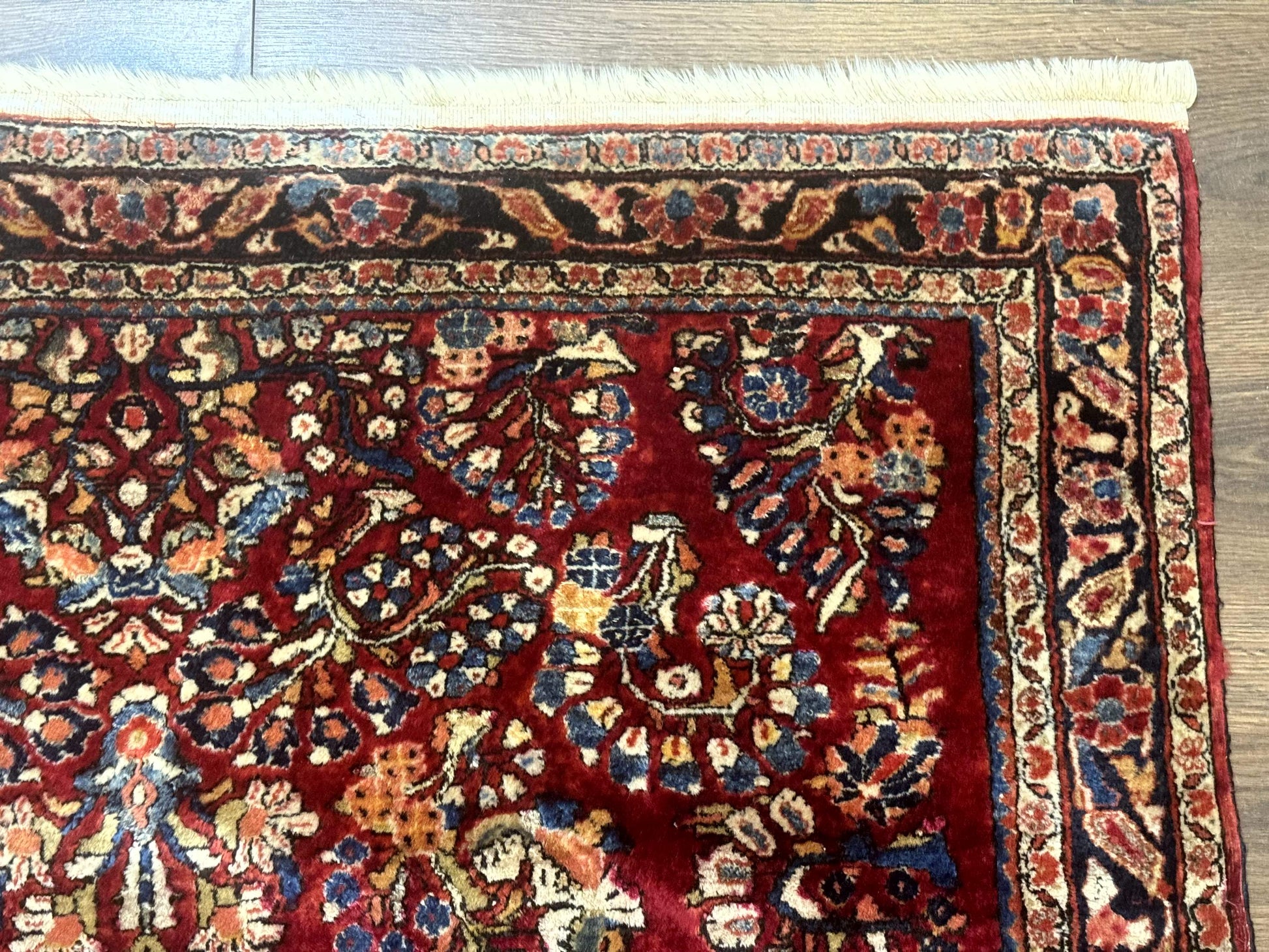 Antique Persian Sarouk Rug 4x6, Floral, Red, Wool Hand Knotted Fine 225 KPSI - Nuvé