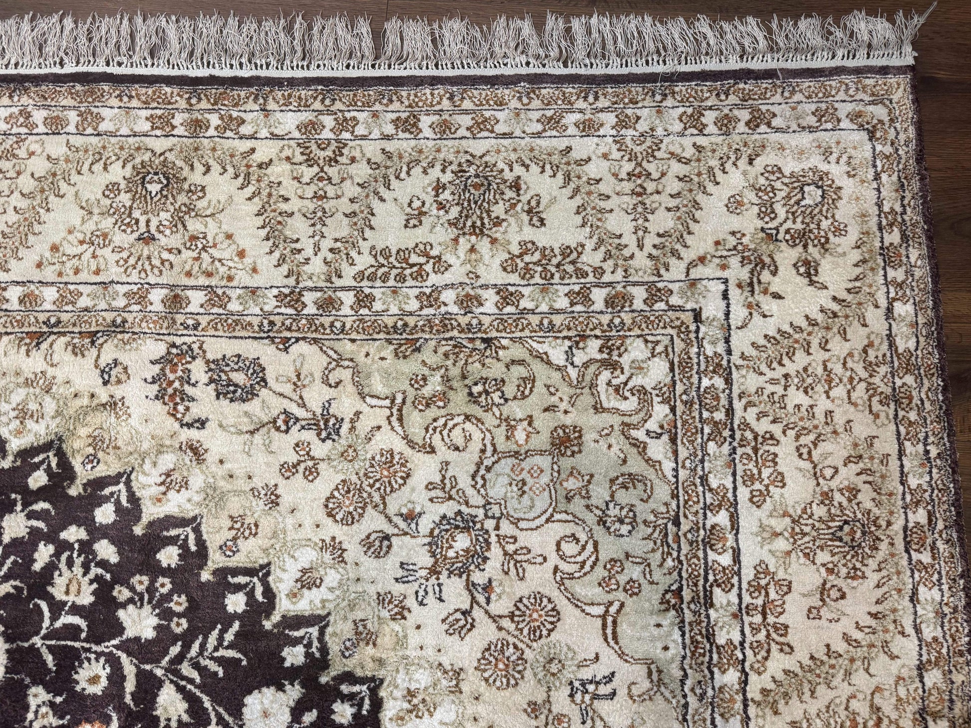 Indian Kashmiri Silk Rug 10x14, Floral Medallion - Nuvé
