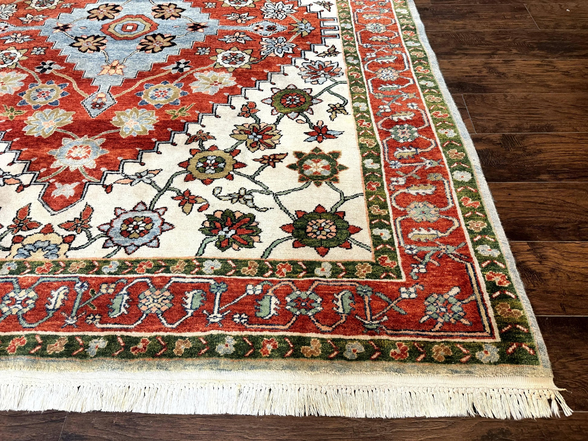 Indo Persian Heriz Rug 7x9, Geometric Pattern, Cream & Light Red, Handmade Vintage Wool Carpet - Nuvé