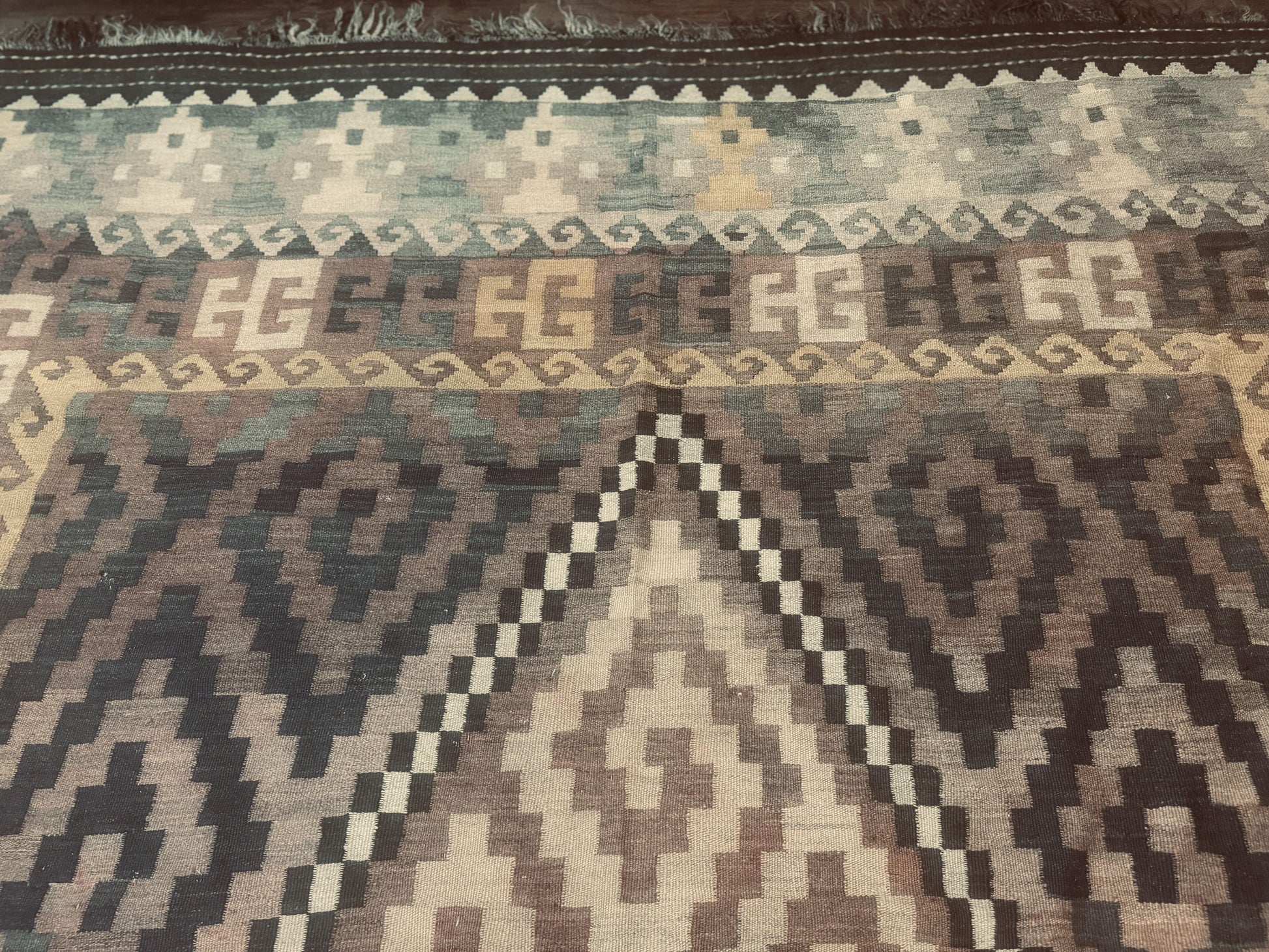 Antique Persian Tribal Kilim Rug 9x12, Zig Zag Pattern Kilim, Zarand Rug, Wool, Earth Tone Colors - Nuvé